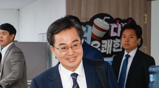 출근하는 김동연 후보