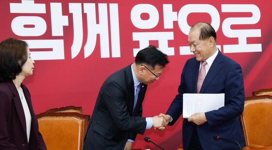 악수하는 황우여·이양수