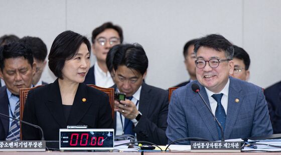 대화하는 오영주 장관·최남호 차관