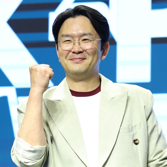 윤형빈, 밴쯔 상대로 격투기 1R TKO승…펀치 한방으로 승리