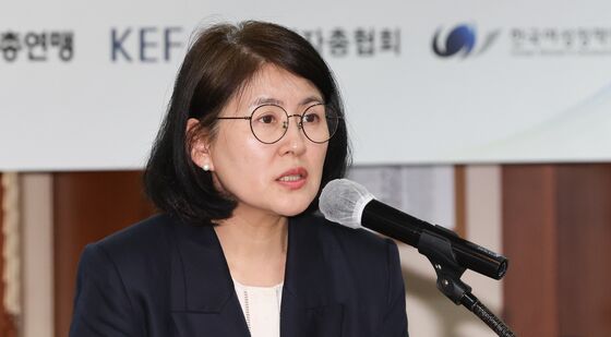 저출생 대응토론회 개회사하는 김종숙 여성정책연구원장