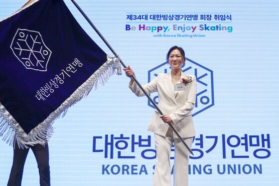 이수경 빙상연맹 회장, 2026 동계올림픽 단장…여성 최초