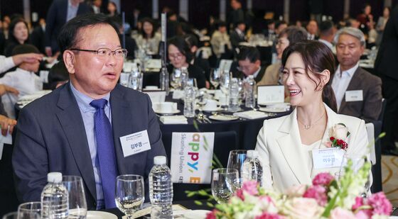 '제34대 대한빙상경기연맹 회장 취임식' 찾은 김부겸 전 총리