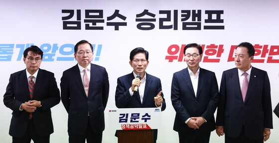 공직자 부패 방지 공약 발표하는 김문수 후보