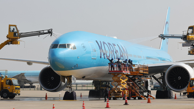 中관영지, 韓항공사 中노선 확대 주목…"경제관계 심화 반영"