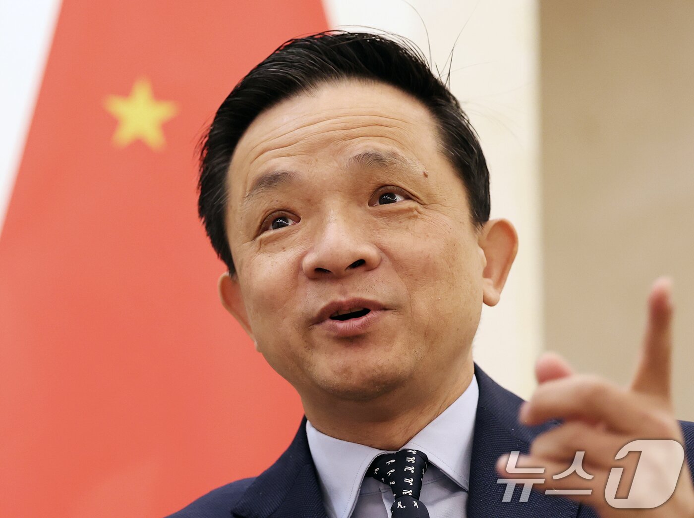 본문 이미지 - 다이빙(戴兵) 주한 중국대사가 24일 서울 중구 주한중국대사관에서 뉴스1과 인터뷰를 하고 있다. ⓒ News1 오대일 기자