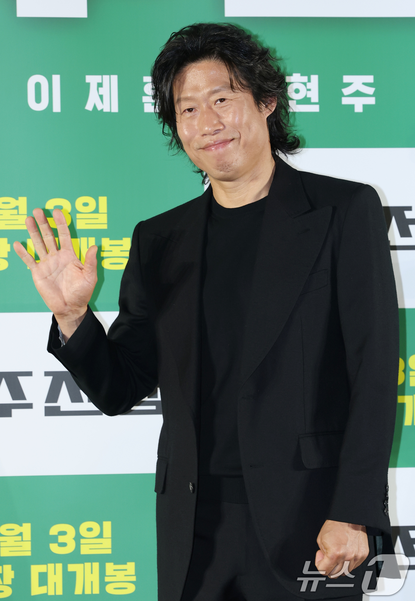 (서울=뉴스1) 권현진 기자 = 배우 유해진이 24일 오전 서울 강남구 삼성동 메가박스 코엑스점에서 열린 영화 '소주전쟁' 제작보고회에 참석해 포즈를 취하고 있다.영화 ‘소주전쟁’ …