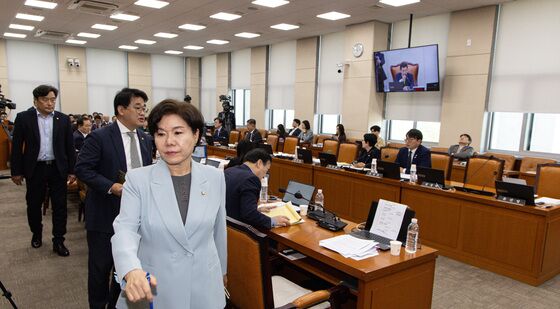 파행 겪는 행정안전위원회