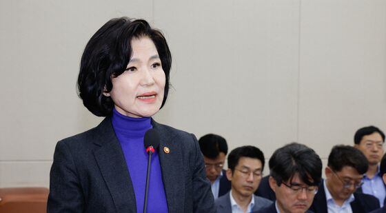 인사말하는 이진숙 위원장
