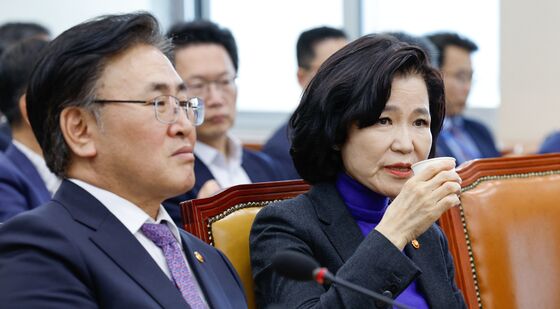 대화하는 이진숙 위원장·유상임 장관