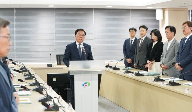 천안시, 김석필 부시장 권한대행 체제 전환…박상돈 '시장직 상실'
