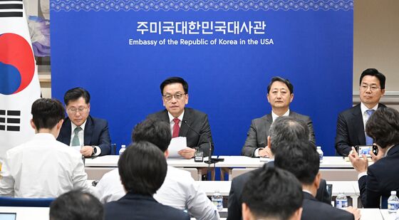 한·미 2+2 통상협의 관련 브리핑하는 정부