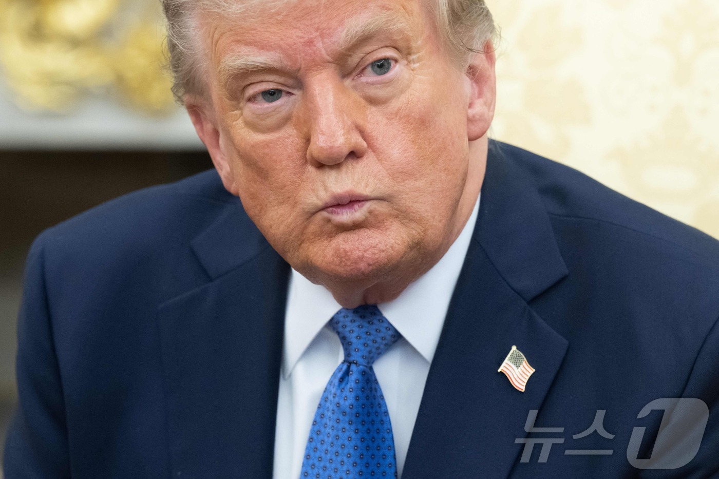 (워싱턴 AFP=뉴스1) 우동명 기자 = 도널드 트럼프 미국 대통령이 24일(현지시간) 워싱턴 백악관에서 요나스 가르 스퇴르 노르웨이 총리와 회담서 “러시아가 우크라이나에 대한 폭 …