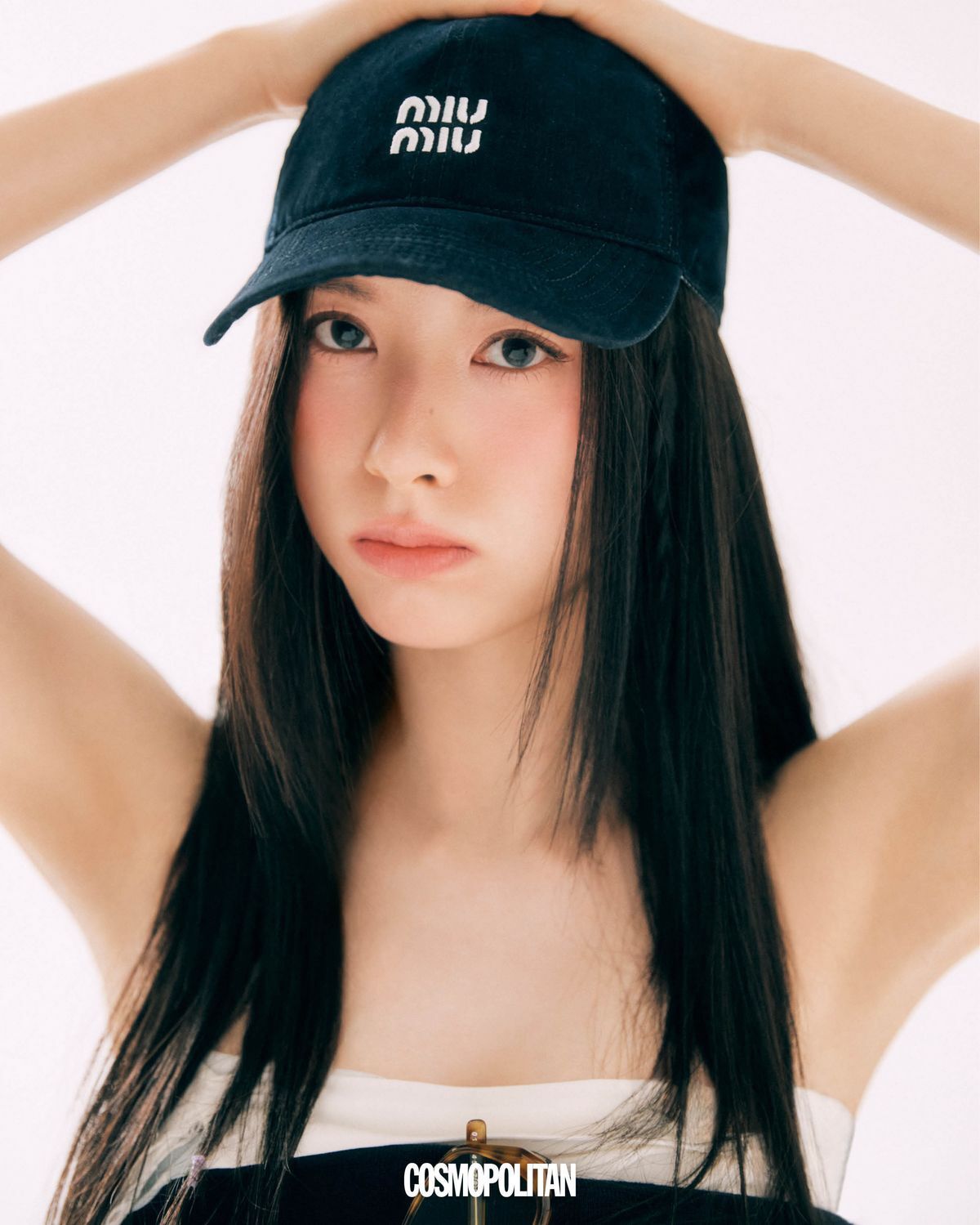 본문 이미지 - 배우 육성재, 김지연 / 코스모폴리탄