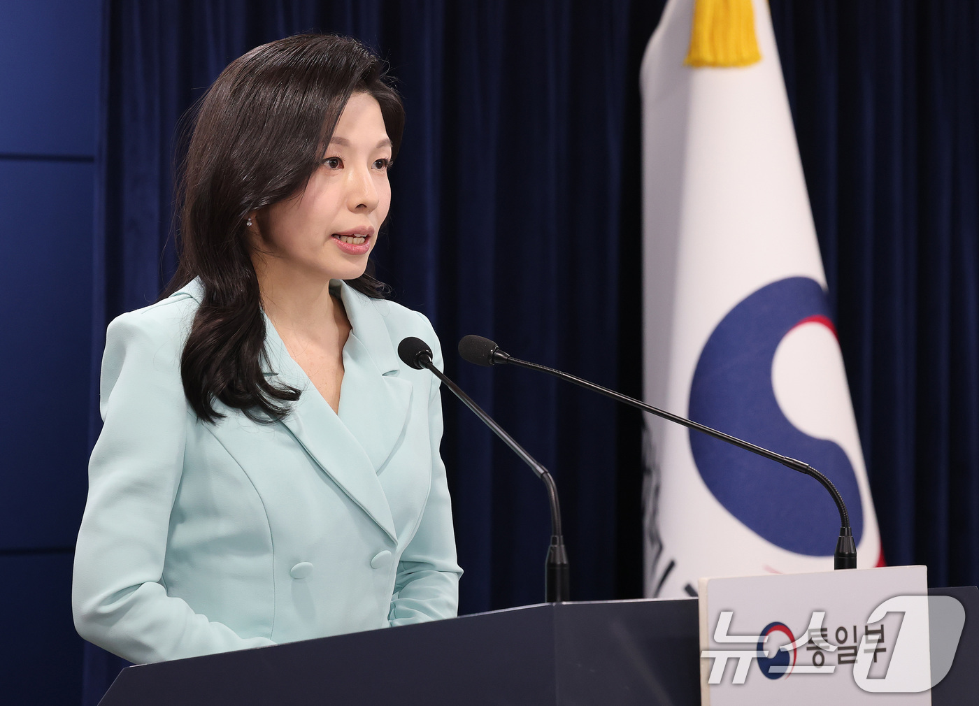 (서울=뉴스1) 임세영 기자 = 김인애 통일부 부대변인이 25일 서울 종로구 정부서울청사에서 정례브리핑을 하고 있다.  2025.4.25/뉴스1