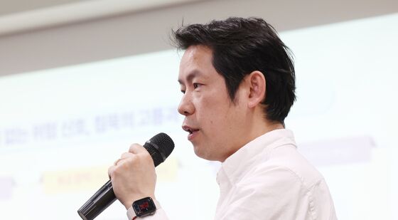반려동물 산업 육성 협의회에서 기업 설명하는 김대용 대표