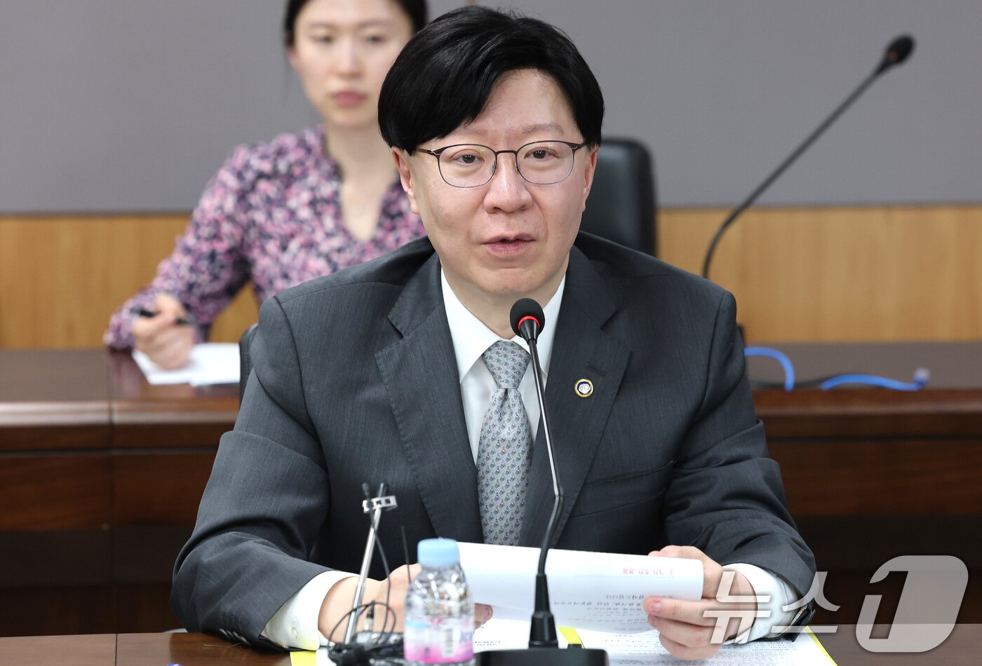 본문 이미지 - 김소영 금융위원회 부위원장이 25일 서울 종로구 정부서울청사에서 열린 2025년 제1차 금융교육협의회에서 발언을 하고 있다. 2025.4.25/뉴스1 ⓒ News1 임세영 기자