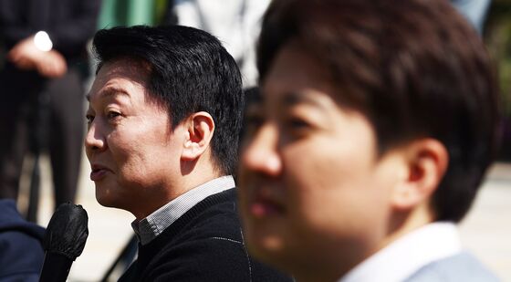AI 단비토크서 발언하는 안철수 후보
