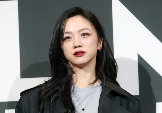 '김태용♥' 탕웨이, 48세에 둘째 임신설…행사장서 D라인 포착?