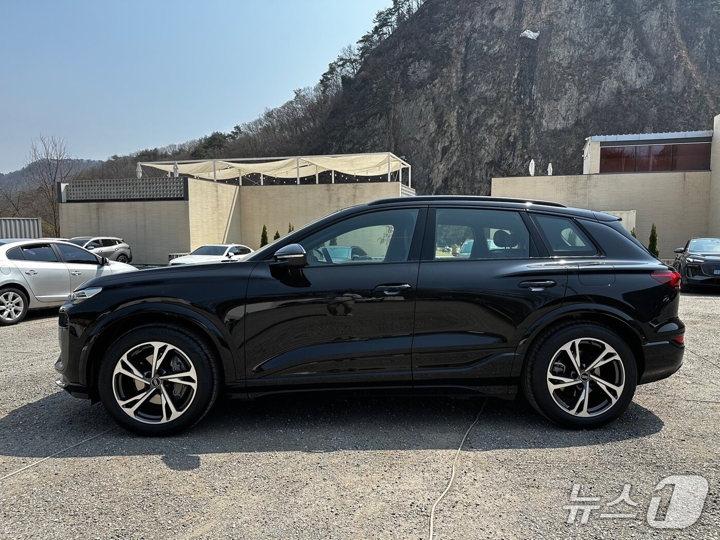 본문 이미지 -  아우디 Q6 e-트론.ⓒ 뉴스1 이동희 기자  