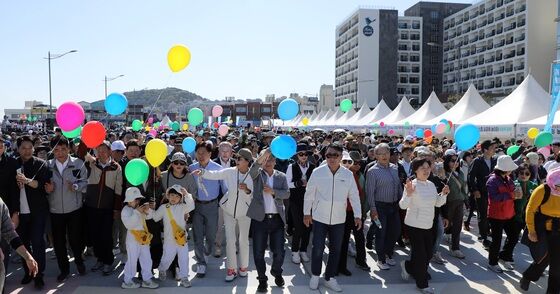 제주서 '차없는 거리 걷기' 행사 열려