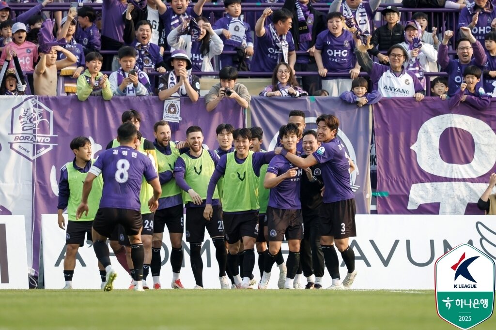 본문 이미지 - FC안양이 제주SK를 2-1로 이겼다.&#40;한국프로축구연맹 제공&#41; 