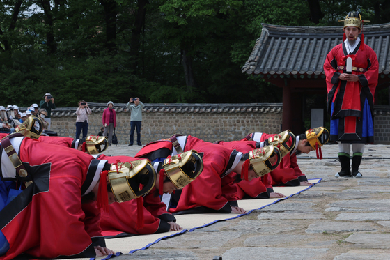 종묘 앞 142m 빌딩 '제2 왕릉뷰'…"문화유산인데" vs "구도심 살려야"