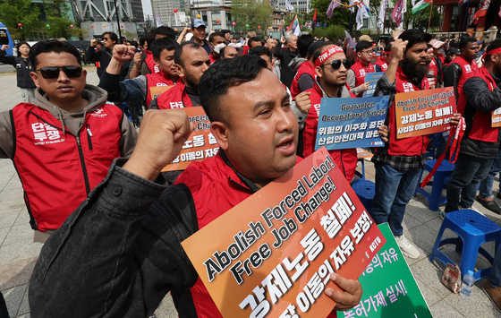 "외국인 노동자 사망 전 다른 노동자 의식 잃었는데도 작업 계속"