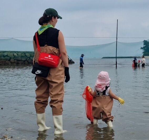 "남해안서 뻘짓하세요" 경남도, '주말어장' 참여 가족 모집
