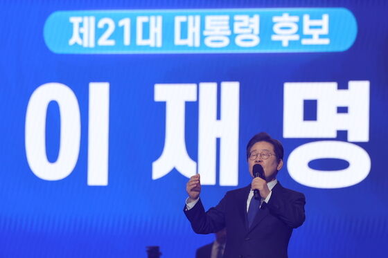 [속보] 이재명 "김동연의 비전·김경수의 꿈이 나의 '비전·꿈'"