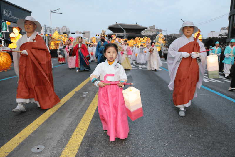 본문 이미지 - 26일 어울림마당과 연등행렬