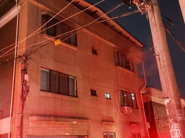 "가스 배관 끊고 불 질렀다"…수원 다세대주택 방화 60대 검거