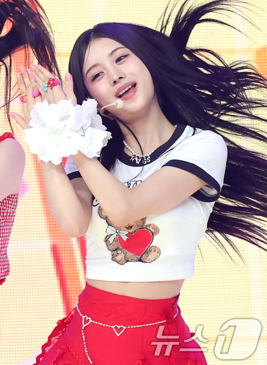 (서울=뉴스1) 권현진 기자 = 그룹 힛지스(HITGS)의 서희가 28일 서울 등촌동 SBS 공개홀에서 가진 첫 번째 싱글 앨범 '띵스 위 러브 : 에이치(Things we lov …