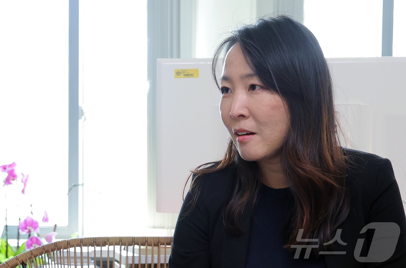 본문 이미지 - 고민희 이화여대 정치외교학과 교수는 &#34;통합을 위해서는 주변부에 있는 소수자와 여성들을 어떻게 대표하고 어떻게 정책 결정 과정에 참여시킬 건지에 대한 고민이 필요하다&#34;고 말했다. 2025.4.28/뉴스1 ⓒ News1 박정호 기자