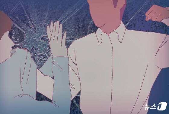 "월 400 쓰는 백수오빠 장가부터…" 돈 버는 30대 딸들 결혼 막아선 母