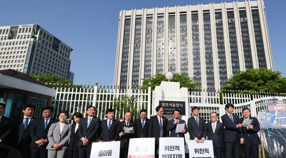 韓대행 출마용 관세협상 규탄하는 민주당 초선 의원들