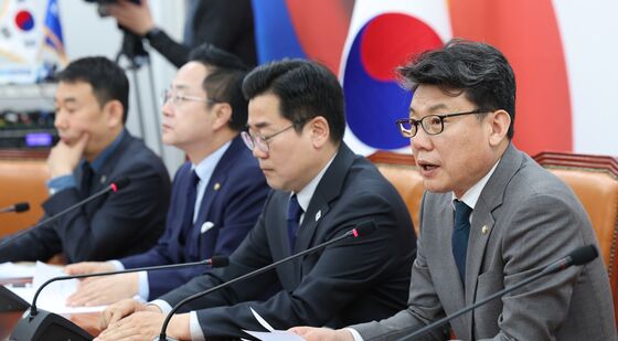 발언하는 진성준 정책위의장