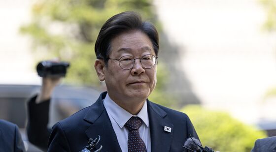속행 공판 출석하는 이재명 후보 '묵묵부답'
