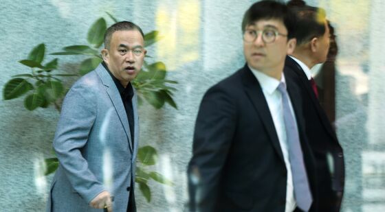 조사실 향하는 명태균