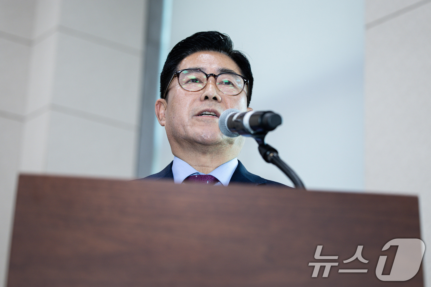 (서울=뉴스1) 이재명 기자 = 김규환 대한석탄공사 사장이 29일 오전 서울 여의도 제424회 국회(임시회) 산업통상자원중소벤처기업위원회 제3차 전체회의에서 강승규 국민의힘 의원의 …