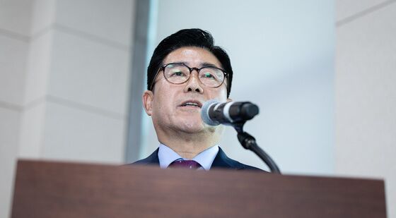 답변하는 김규환 대한석탄공사 사장
