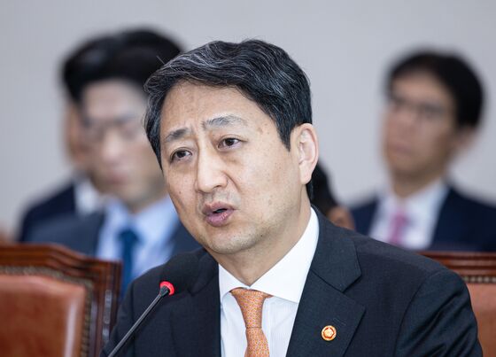 안덕근 "트럼프 美정부와 관세 협상, 대선 전 결론 나기 쉽지 않아"