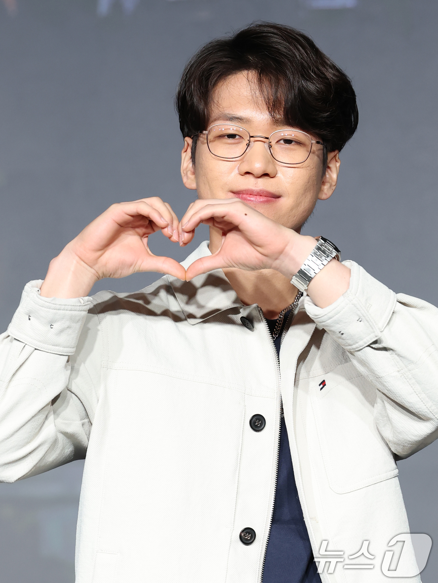 (서울=뉴스1) 권현진 기자 = 2021 국제 물리 올림피아드 금메달리스트 박상연이 29일 서울 마포구 호텔 나루 서울 엠갤러리에서 열린 넷플릭스 ‘데블스 플랜: 데스룸’ 제작발표 …