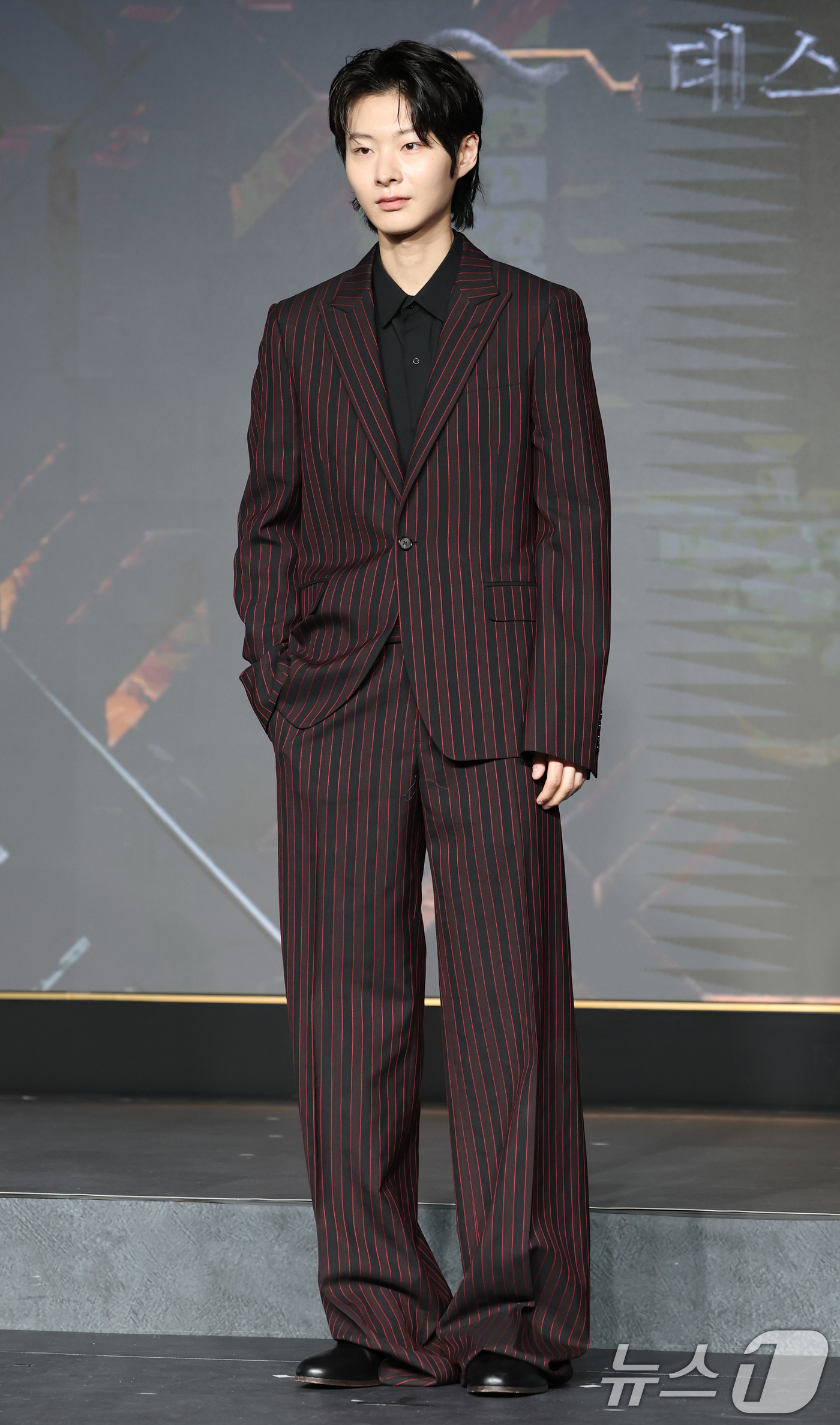 (서울=뉴스1) 권현진 기자 = 모델 최현준이 29일 서울 마포구 호텔 나루 서울 엠갤러리에서 열린 넷플릭스 ‘데블스 플랜: 데스룸’ 제작발표회에 참석해 포즈를 취하고 있다.‘데블 …