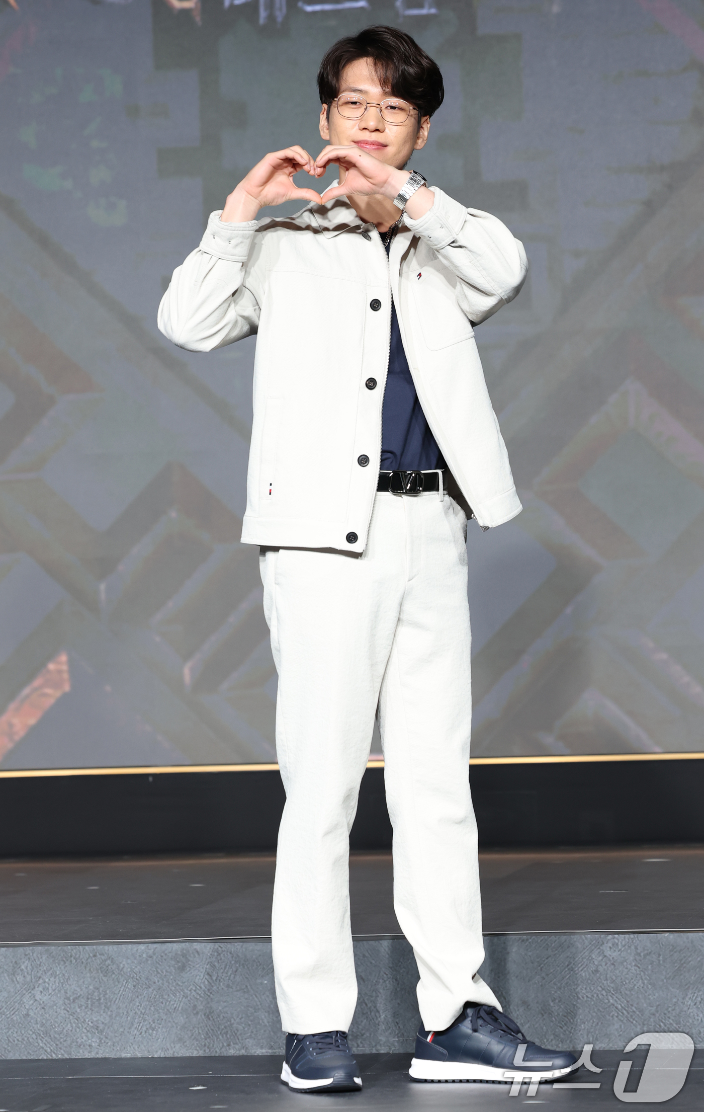 (서울=뉴스1) 권현진 기자 = 2021 국제 물리 올림피아드 금메달리스트 박상연이 29일 서울 마포구 호텔 나루 서울 엠갤러리에서 열린 넷플릭스 ‘데블스 플랜: 데스룸’ 제작발표 …