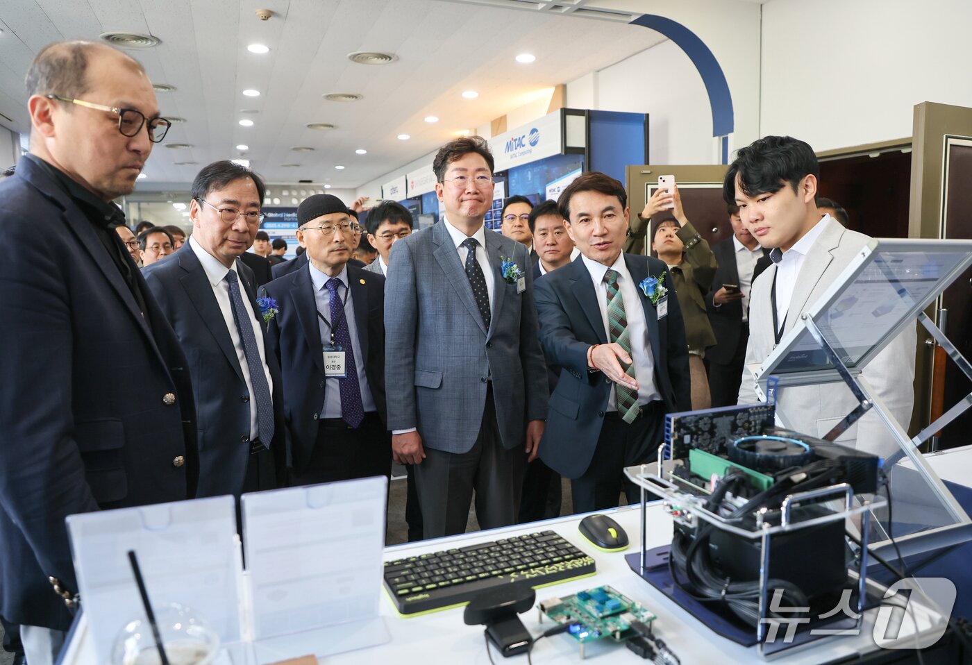 본문 이미지 - 글로벌 의료 AI반도체 파트너 서밋.(강원도 제공. 재판매 및 DB금지)/뉴스1