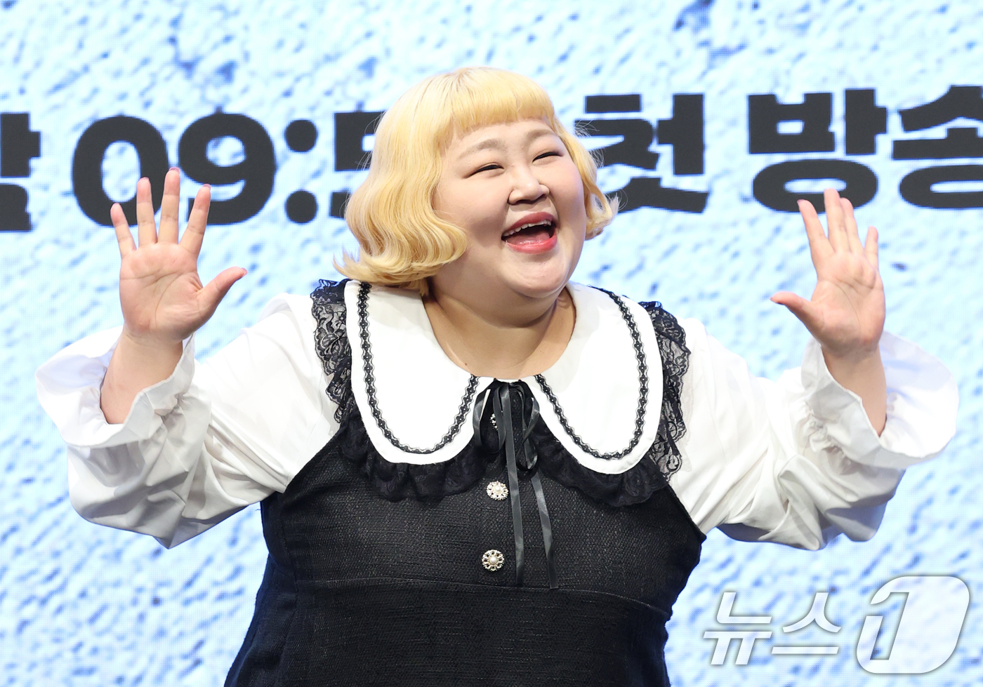 (서울=뉴스1) 권현진 기자 = 방송인 홍윤화가 29일 오후 서울 구로구 신도림 디큐브시티 더 세인트에서 열린 KBS 2TV 새 목드라마 '24시 헬스클럽' 제작발표회에 참석해 포 …