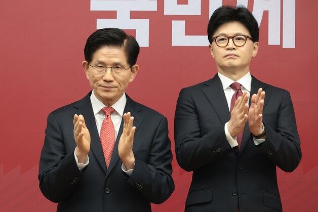 김문수 "논의해보자" 한동훈 "국힘 중심"…'한덕수 단일화' 온도차