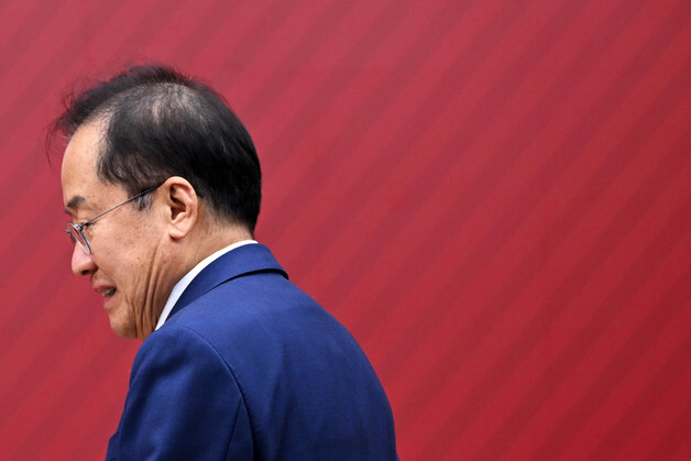 홍준표 "국힘, 또 임자없는 나룻배 신세…수리 잘해 거친 파도 넘기를"