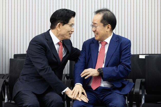 김문수, 탈당 홍준표에 단일화 불만 토로…洪 "당이 날 버려"